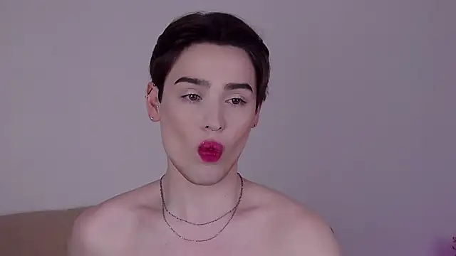 RobbyCharming online show from May 28, 7:06 am