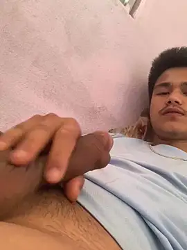 Hullax online show from March 13, 3:36 am