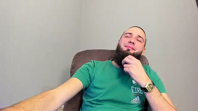 A              online show from February 9, 10:00 pm