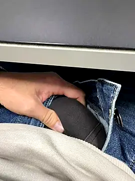 KielerMen online show from November 17, 12:57 am