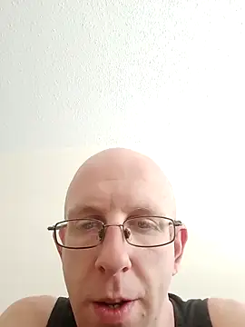 Snapshot of TaylorBlaze chatting on February 20, 4:14 pm TaylorBlaze online show from February 20, 4:14 pm