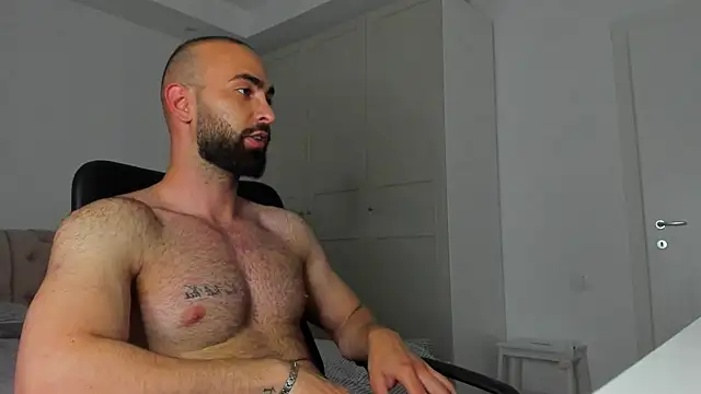 MichaelMasterss online show from May 26, 10:28 pm