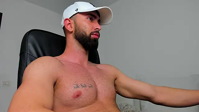 MichaelMasterss online show from December 18, 11:40 pm