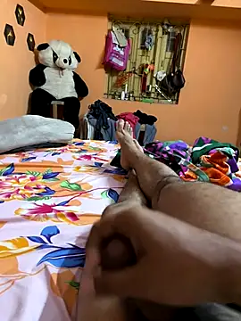 Rockyf033 online show from September 24, 7:45 pm