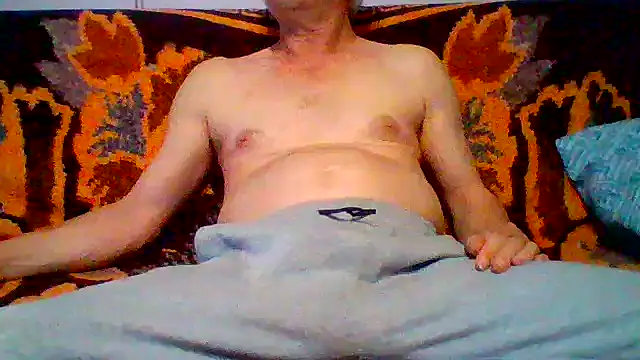 cumloverboyxx69 online show from April 18, 7:07 pm