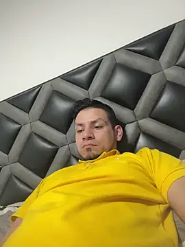 Snapshot of Rick_Diesel_ chatting on December 26, 5:47 am Rick Diesel  online show from December 26, 5:47 am