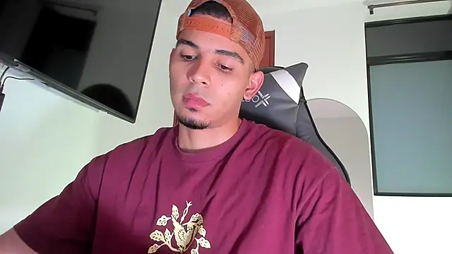 joss 111 online show from September 26, 11:24 pm