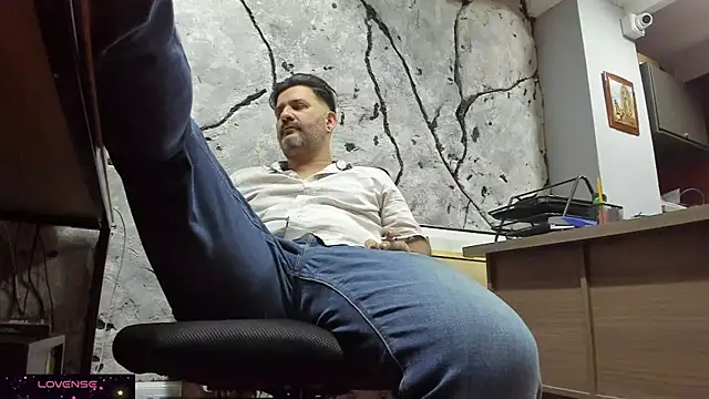 Maxi TheBigDaddy online show from October 10, 12:15 am