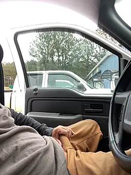 Snapshot of Themechanic420 chatting on February 4, 3:26 pm Themechanic420 online show from February 4, 3:26 pm