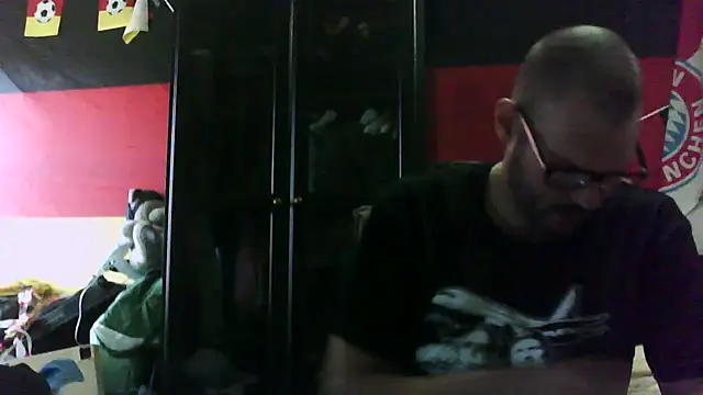 Die-geile-Sau online show from September 27, 3:10 pm