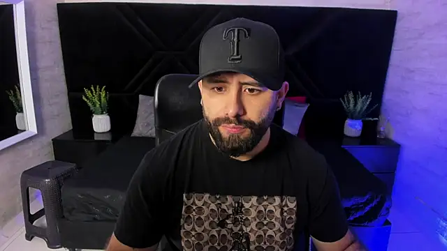 jhon bear03 online show from May 28, 11:19 am