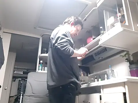 Snapshot of Ebinator666 chatting on January 5, 2:17 am Ebinator666 online show from January 5, 2:17 am