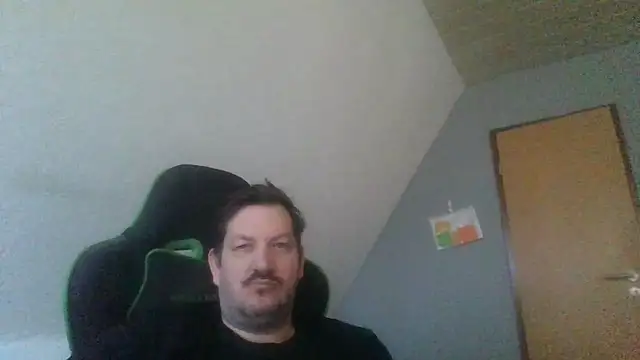 Golffahrer1982 online show from February 11, 1:38 pm