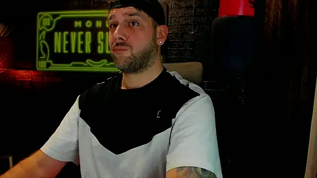 LexXHardy online show from February 6, 6:35 pm