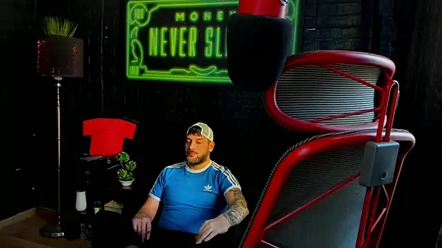 LexXHardy online show from February 24, 1:10 pm