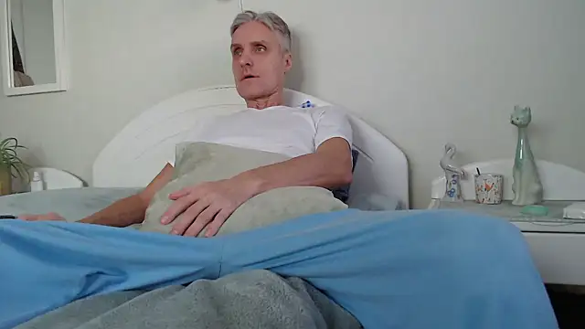 StrongBill online show from January 18, 2:23 pm