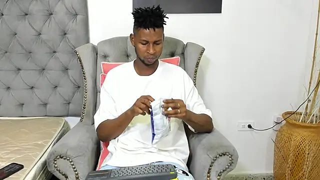 santhi lee online show from January 9, 2:22 am