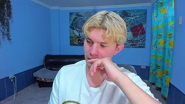 patrik 027 online show from October 18, 7:08 pm