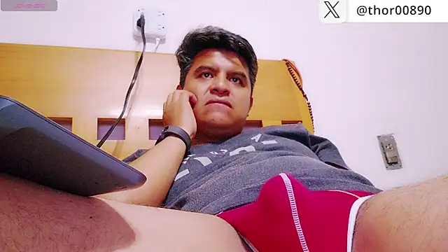 thor000089 online show from April 9, 5:27 am