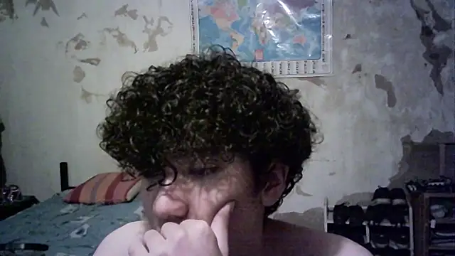 Snapshot of Emv2 chatting on March 7, 5:07 am Emv2 online show from March 7, 5:07 am