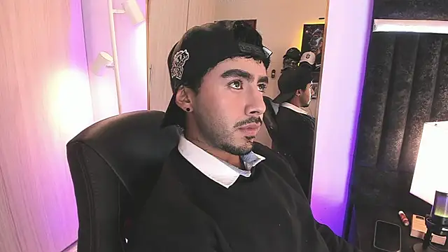 ItsMeEros online show from April 6, 10:32 pm