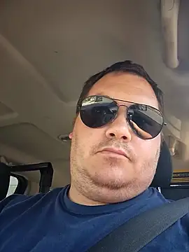 valhallacouple420 online show from March 26, 9:30 pm