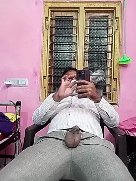 adicma123 online show from October 28, 2:52 pm