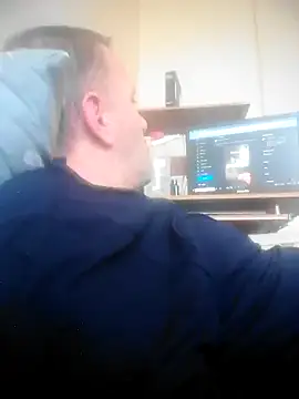 Snapshot of bestofyalcinturkey chatting on December 3, 9:42 am bestofyalcinturkey online show from December 3, 9:42 am