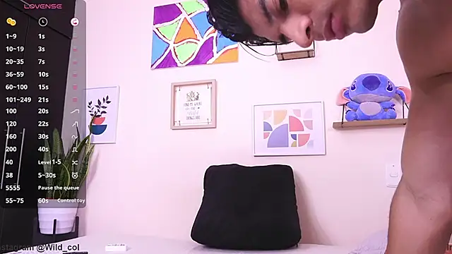 wild col  online show from January 31, 11:35 pm