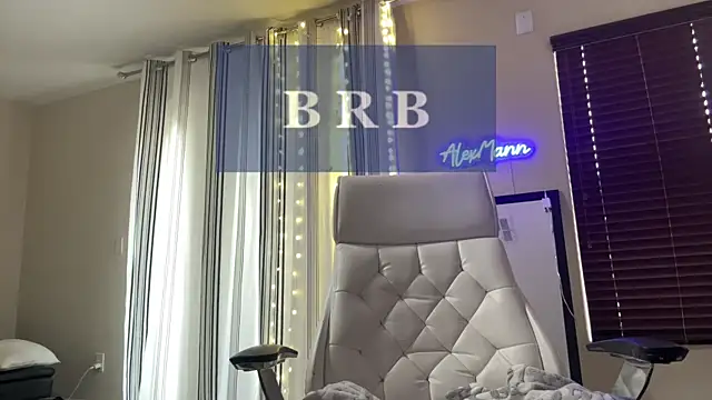 Snapshot of alexmannd chatting on September 26, 4:05 pm alexmannd online show from September 26, 4:05 pm