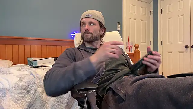 Snapshot of alexmannd chatting on February 26, 4:35 pm alexmannd online show from February 26, 4:35 pm