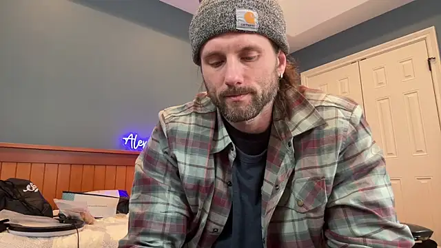 Snapshot of alexmannd chatting on February 3, 3:49 pm alexmannd online show from February 3, 3:49 pm