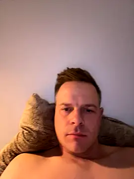 Snapshot of Danii0790 chatting on October 16, 8:17 pm Danii0790 online show from October 16, 8:17 pm