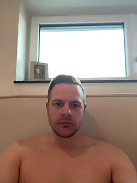 Snapshot of Danii0790 chatting on February 5, 4:15 pm Danii0790 online show from February 5, 4:15 pm