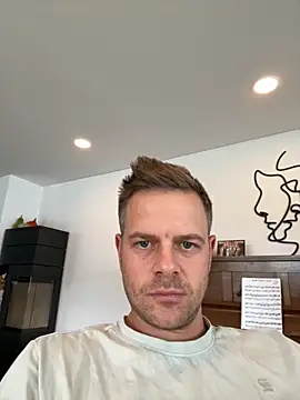 Snapshot of Danii0790 chatting on October 20, 9:02 am Danii0790 online show from October 20, 9:02 am