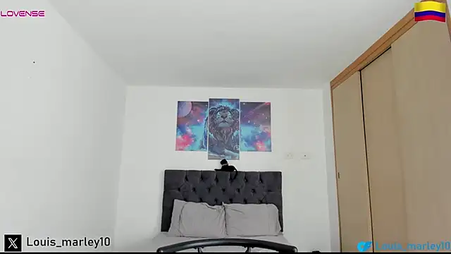 Snapshot of Louis_marley__ chatting on December 6, 5:44 pm Louis marley   online show from December 6, 5:44 pm