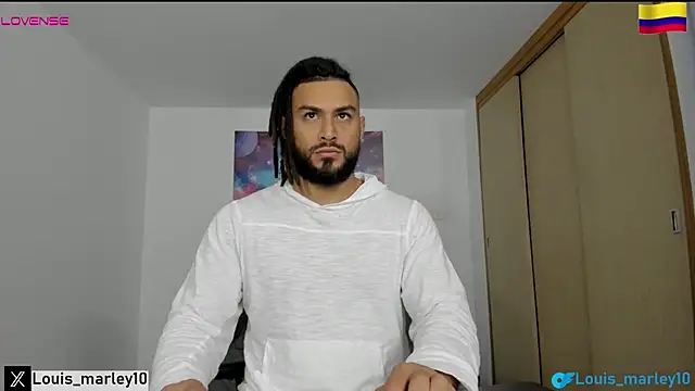 Snapshot of Louis_marley__ chatting on February 9, 11:46 pm Louis marley   online show from February 9, 11:46 pm