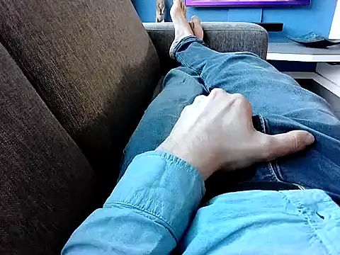 jk1981jk online show from March 4, 3:59 pm