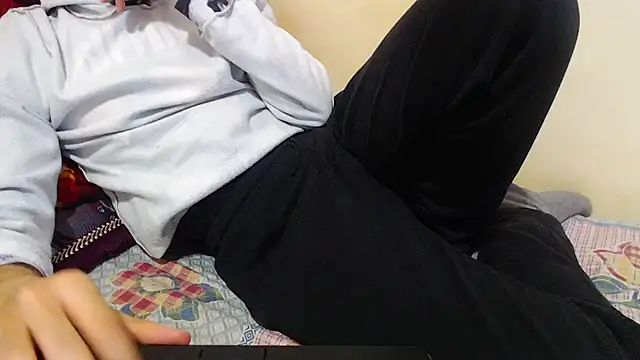 Alexdelarge323 online show from February 11, 10:37 am