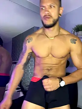 ARON TAYLER01 online show from September 14, 10:50 am