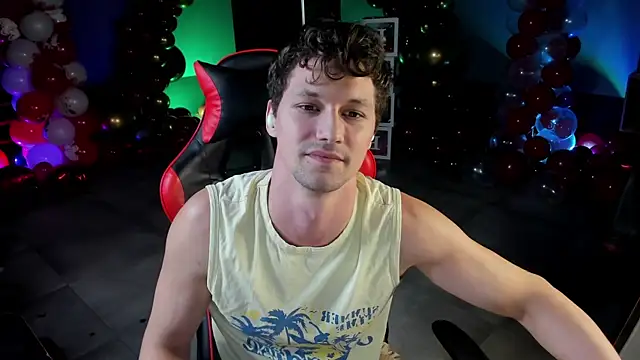 dirty-boss online show from February 15, 2:58 pm