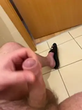 Cozqhh online show from February 28, 1:54 pm