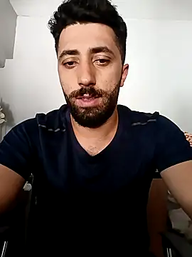 Snapshot of Rakiyy34 chatting on September 18, 9:33 am Rakiyy34 online show from September 18, 9:33 am