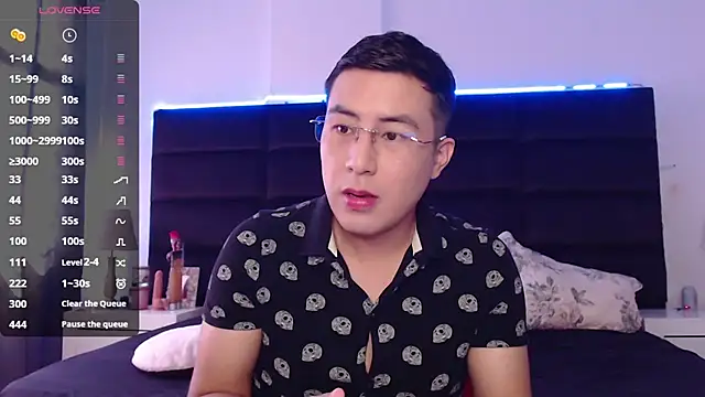 andrewmhilton  online show from January 19, 6:53 pm