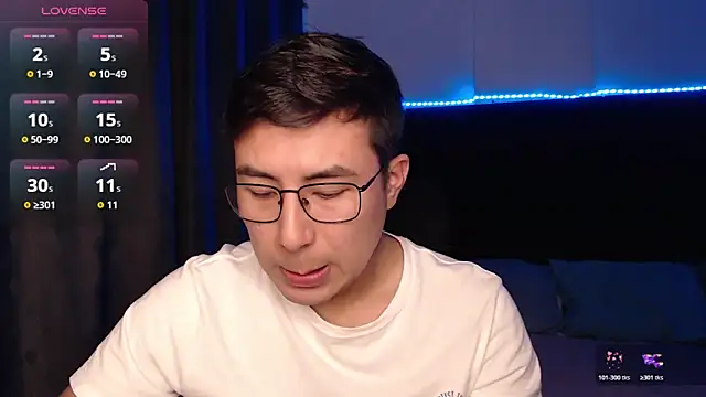 andrewmhilton  online show from April 6, 6:03 am