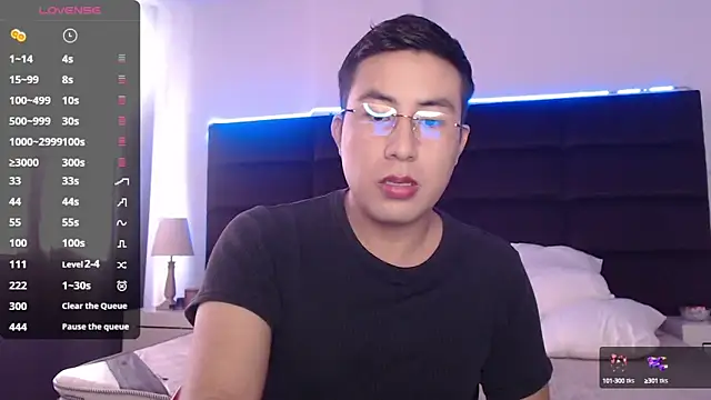 andrewmhilton  online show from January 28, 9:50 pm