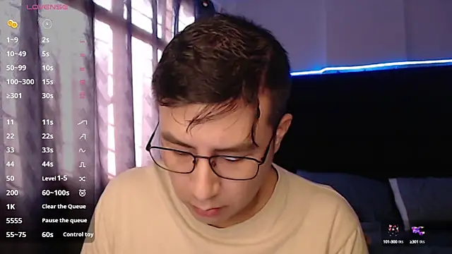 andrewmhilton  online show from September 24, 10:08 pm