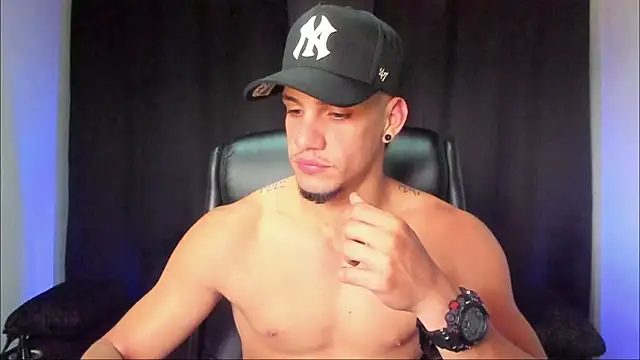 jhonnysnow17 online show from September 21, 7:47 pm