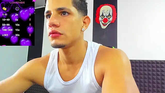 jhonnysnow17 online show from December 5, 10:01 pm