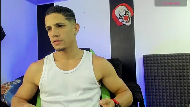 jhonnysnow17 online show from January 18, 12:17 am